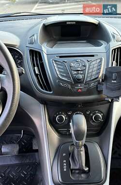 Внедорожник / Кроссовер Ford Escape 2014 в 