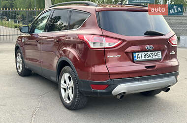 Позашляховик / Кросовер Ford Escape 2014 в 