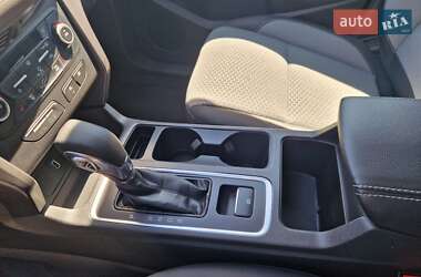 Внедорожник / Кроссовер Ford Escape 2019 в 