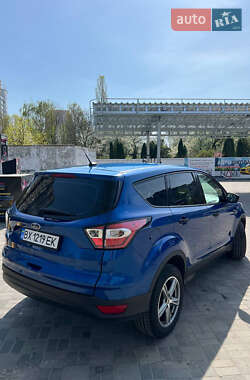 Позашляховик / Кросовер Ford Escape 2017 в 