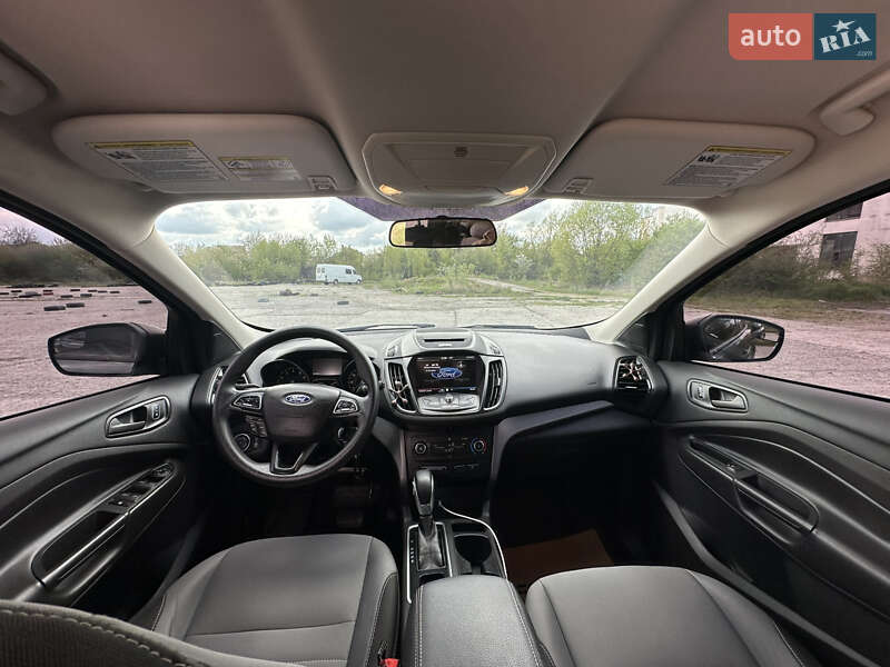 Внедорожник / Кроссовер Ford Escape 2016 в Коломые