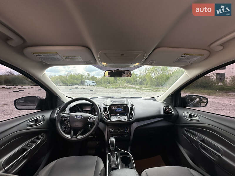 Внедорожник / Кроссовер Ford Escape 2016 в Коломые