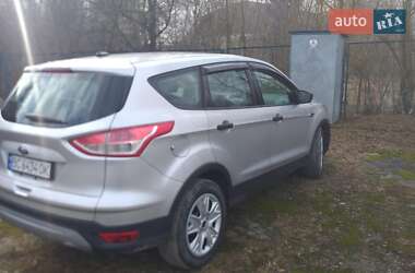 Внедорожник / Кроссовер Ford Escape 2015 в 