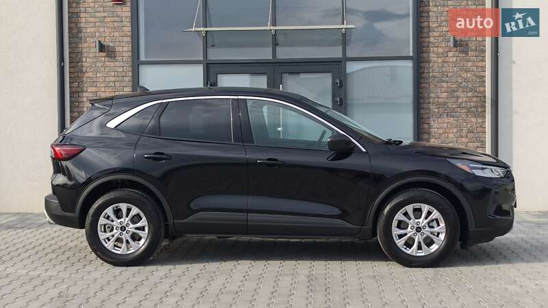 Внедорожник / Кроссовер Ford Escape 2023 в Тернополе