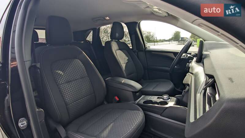 Внедорожник / Кроссовер Ford Escape 2023 в Тернополе
