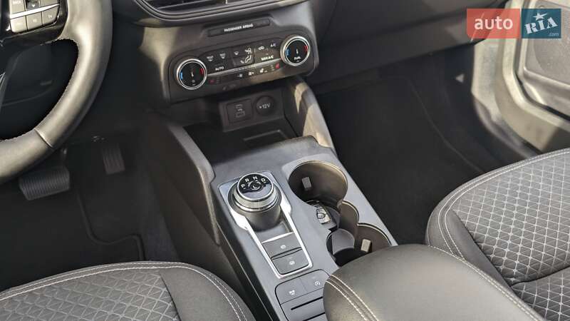 Внедорожник / Кроссовер Ford Escape 2023 в Тернополе
