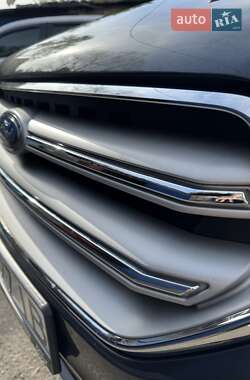 Позашляховик / Кросовер Ford Escape 2018 в 