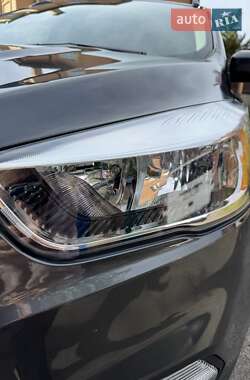 Позашляховик / Кросовер Ford Escape 2018 в 