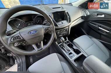 Позашляховик / Кросовер Ford Escape 2018 в 