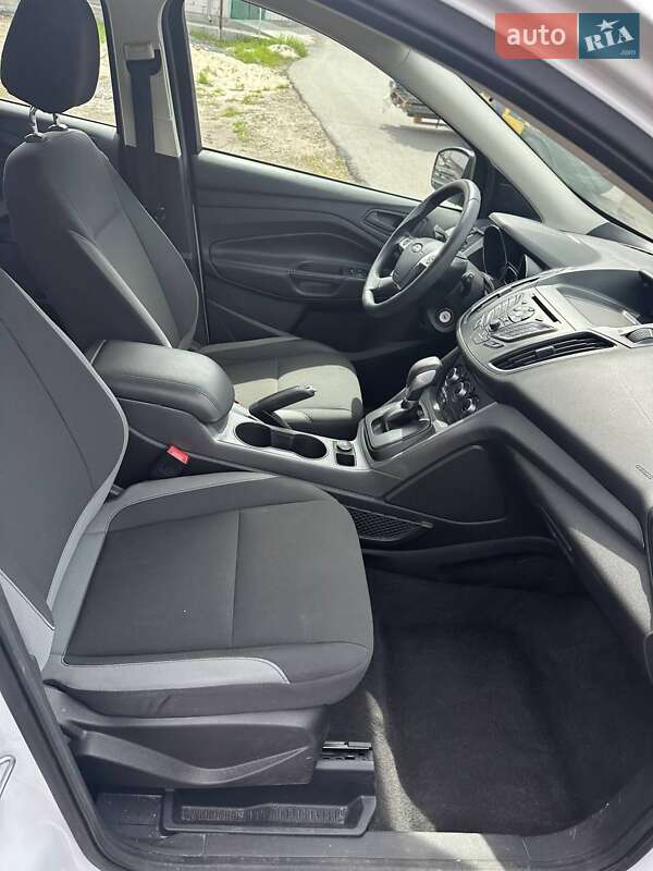 Внедорожник / Кроссовер Ford Escape 2015 в Киеве