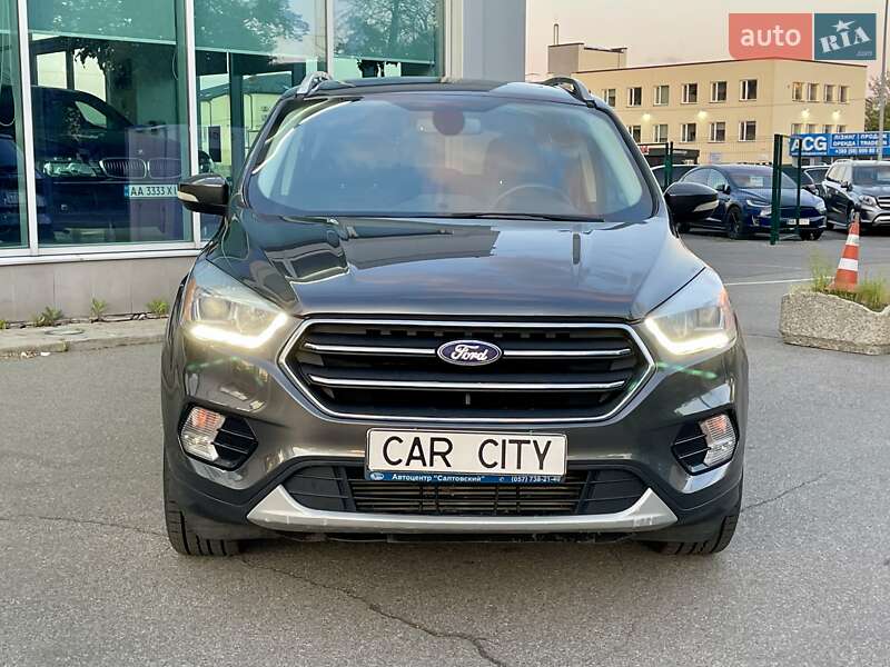 Внедорожник / Кроссовер Ford Escape 2017 в Киеве