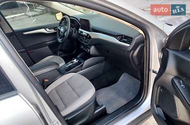Внедорожник / Кроссовер Ford Escape 2019 в 