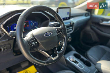 Позашляховик / Кросовер Ford Escape 2020 в 