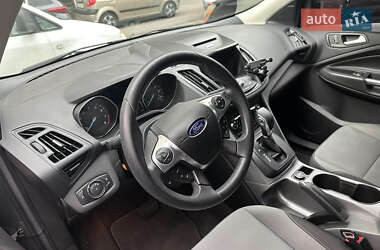Позашляховик / Кросовер Ford Escape 2014 в 