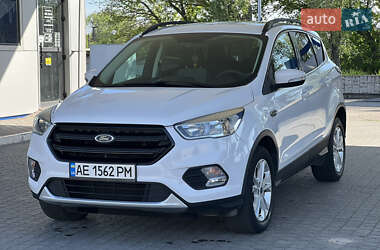 Позашляховик / Кросовер Ford Escape 2016 в Запоріжжі