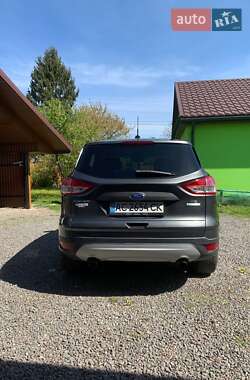 Внедорожник / Кроссовер Ford Escape 2014 в 