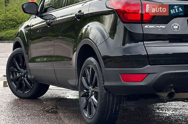 Позашляховик / Кросовер Ford Escape 2019 в 