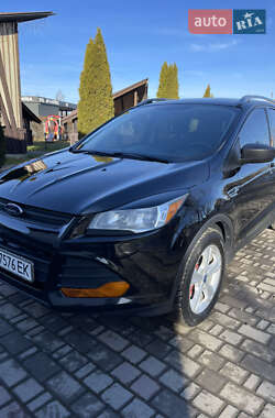 Позашляховик / Кросовер Ford Escape 2014 в 