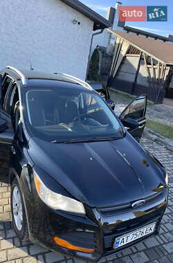 Позашляховик / Кросовер Ford Escape 2014 в 