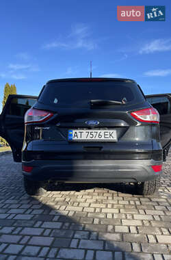 Позашляховик / Кросовер Ford Escape 2014 в 