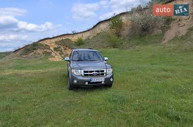 Внедорожник / Кроссовер Ford Escape 2011 в 