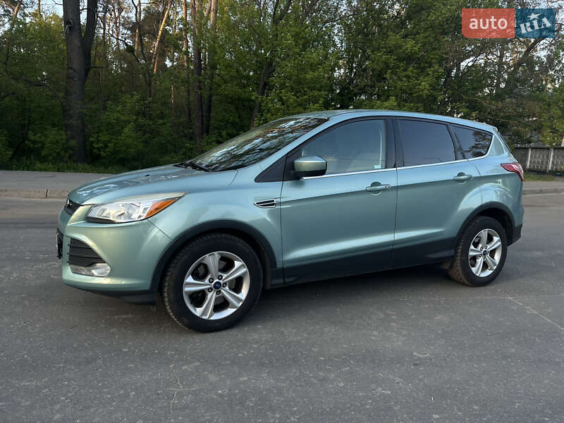 Внедорожник / Кроссовер Ford Escape 2012 в Киеве