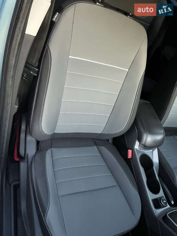 Внедорожник / Кроссовер Ford Escape 2012 в Киеве