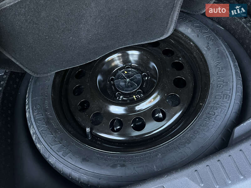 Внедорожник / Кроссовер Ford Escape 2012 в Киеве