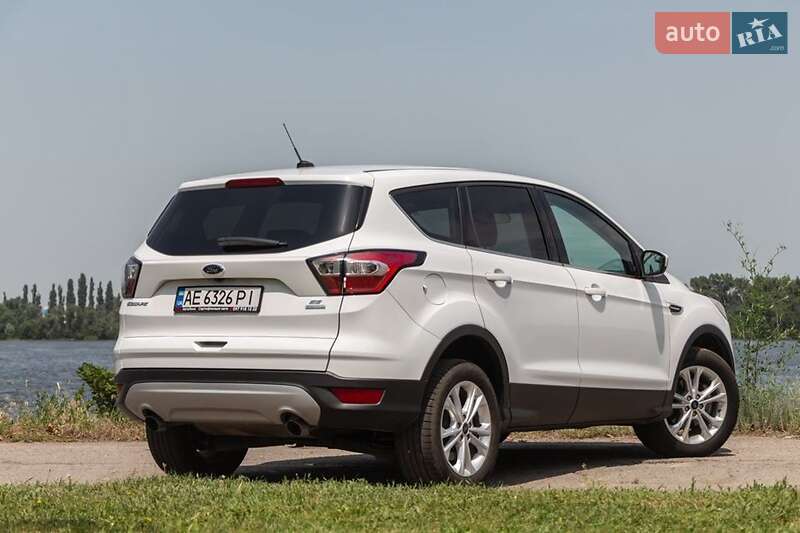 Внедорожник / Кроссовер Ford Escape 2016 в Львове фото 4 Внедорожник / Кроссовер Ford Escape 2016 в Львове