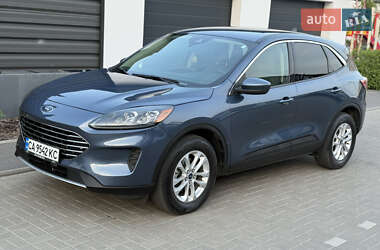 Внедорожник / Кроссовер Ford Escape 2020 в Черкассах