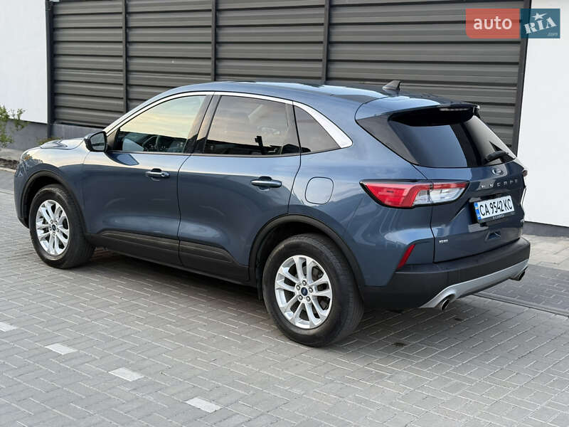 Внедорожник / Кроссовер Ford Escape 2020 в Черкассах