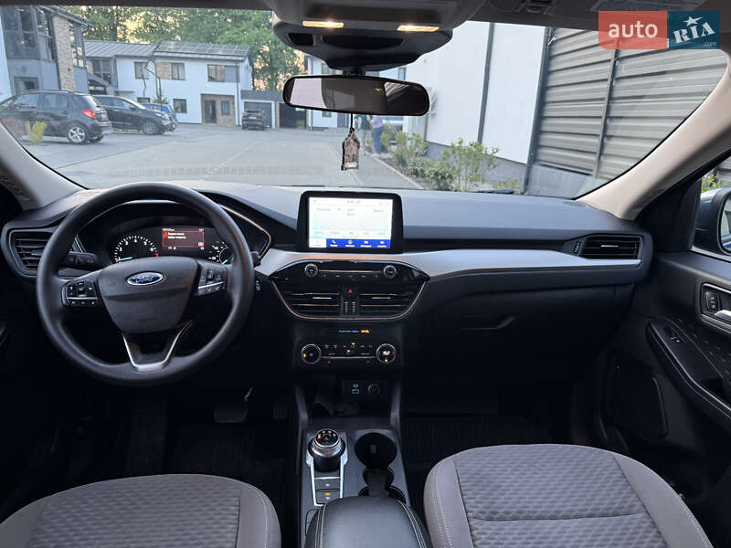 Внедорожник / Кроссовер Ford Escape 2020 в Черкассах