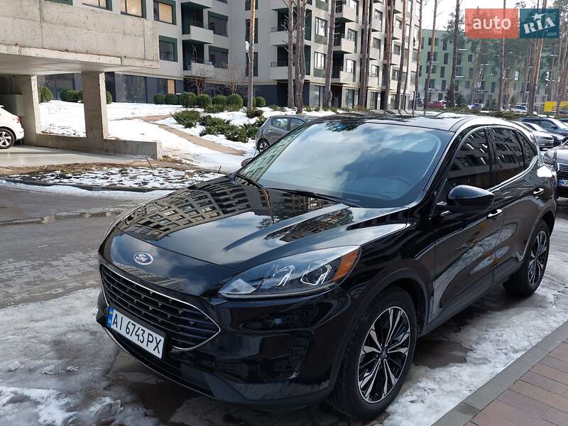 Внедорожник / Кроссовер Ford Escape 2022 в 