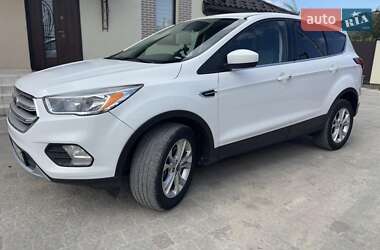 Внедорожник / Кроссовер Ford Escape 2019 в 