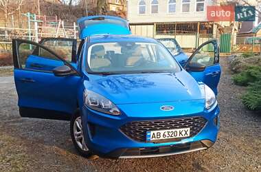 Внедорожник / Кроссовер Ford Escape 2021 в 