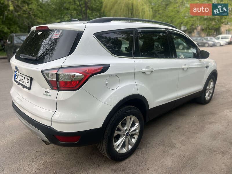 Внедорожник / Кроссовер Ford Escape 2018 в Ровно фото 6 Внедорожник / Кроссовер Ford Escape 2018 в Ровно
