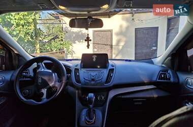 Внедорожник / Кроссовер Ford Escape 2015 в 