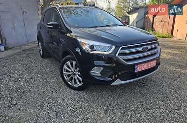 Позашляховик / Кросовер Ford Escape 2017 в Стрию