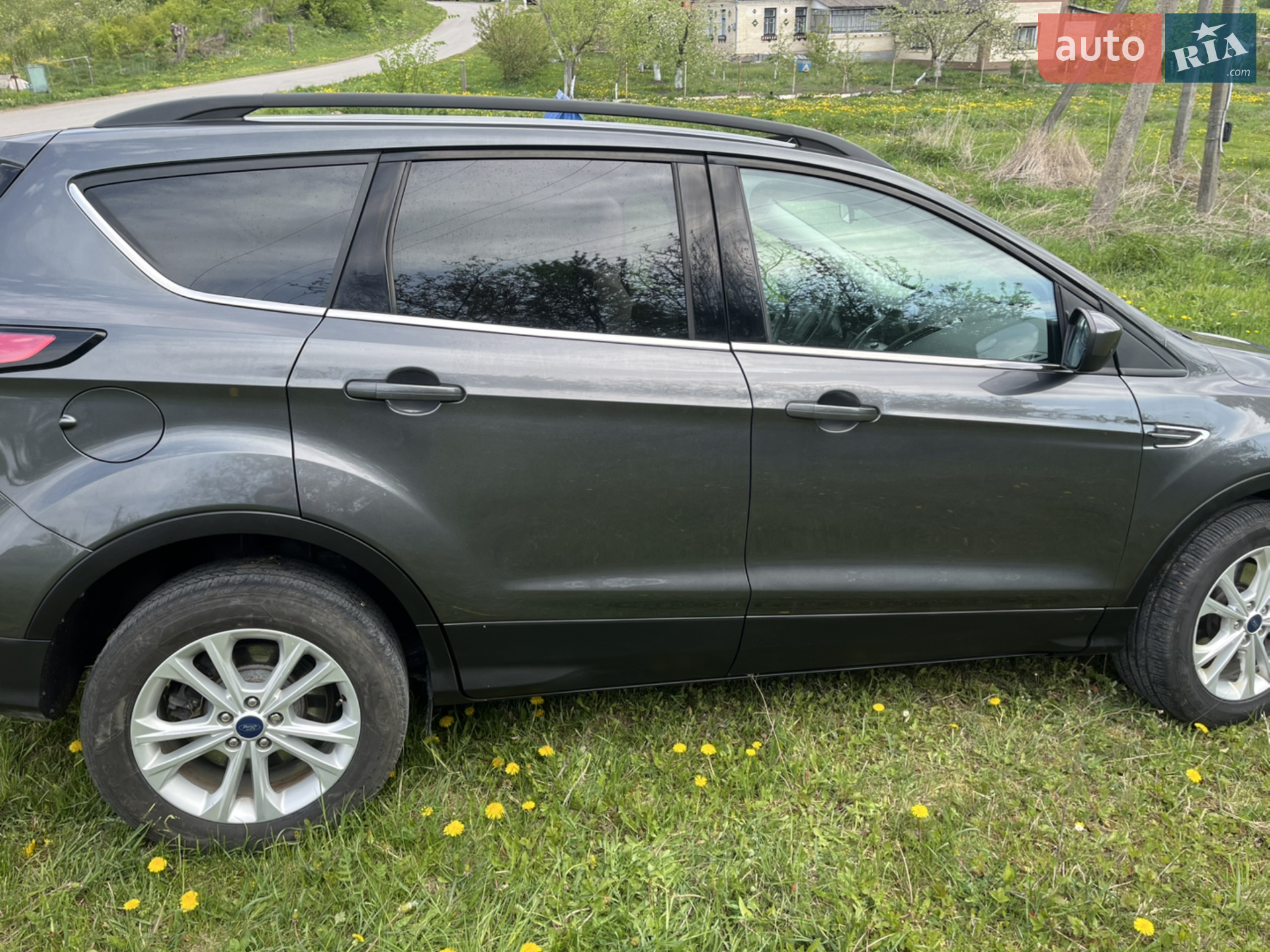 2017 Ford Escape - мініатюра 2