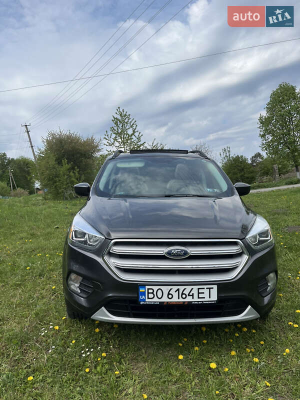 Внедорожник / Кроссовер Ford Escape 2017 в Тернополе