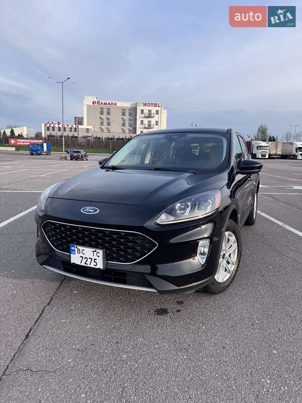 Внедорожник / Кроссовер Ford Escape 2021 в 