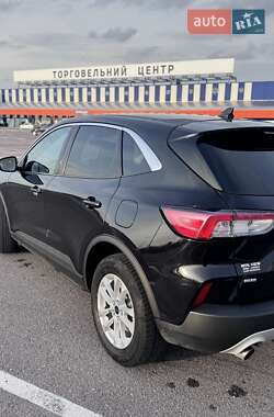 Внедорожник / Кроссовер Ford Escape 2021 в 