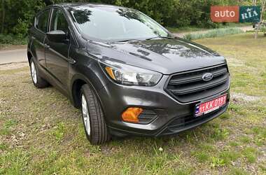 Позашляховик / Кросовер Ford Escape 2019 в 