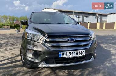 Позашляховик / Кросовер Ford Escape 2016 в Івано-Франківську