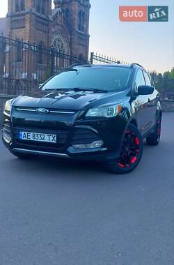 Внедорожник / Кроссовер Ford Escape 2015 в Каменском