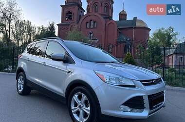 Внедорожник / Кроссовер Ford Escape 2014 в 