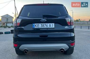 Внедорожник / Кроссовер Ford Escape 2016 в 