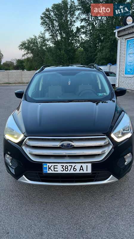 Внедорожник / Кроссовер Ford Escape 2016 в Днепре