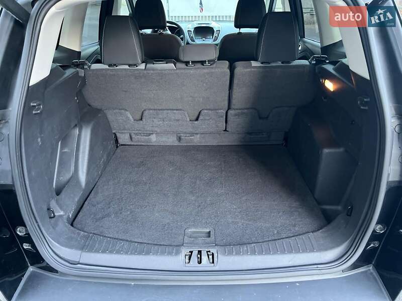 Внедорожник / Кроссовер Ford Escape 2016 в Днепре