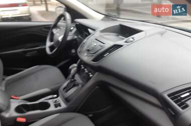Внедорожник / Кроссовер Ford Escape 2014 в 